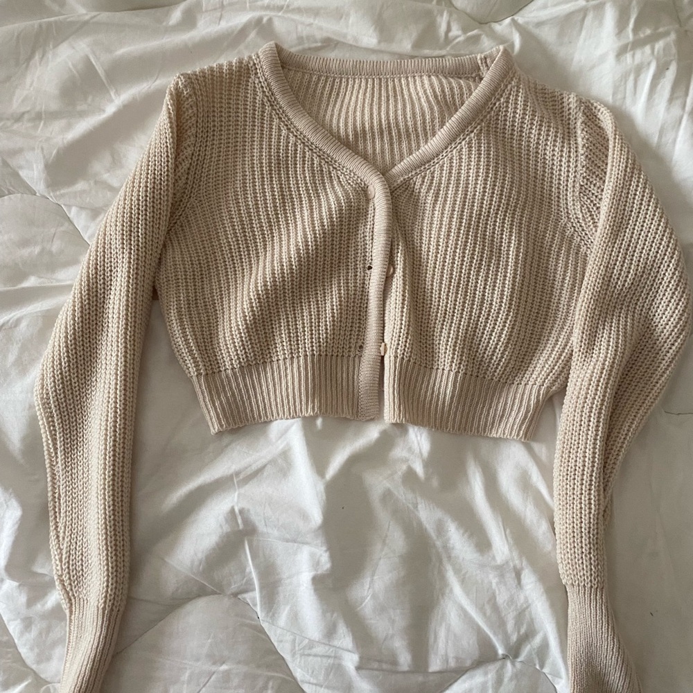 Beige Cropped Cardigan